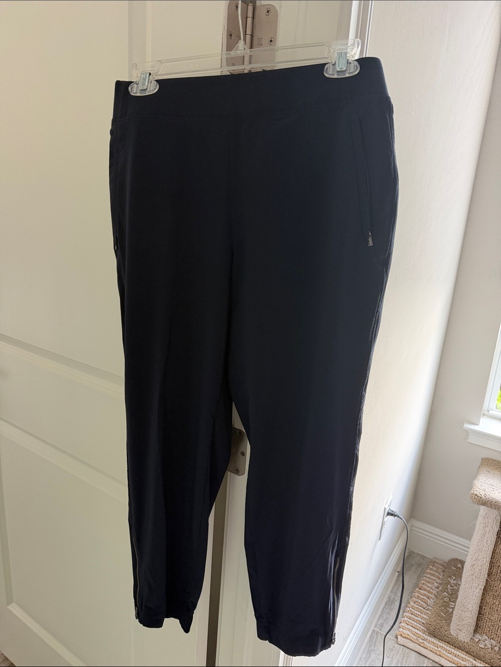 Athleta Women’s Brooklyn Lightweight Jogger Pants Navy Blue 8P